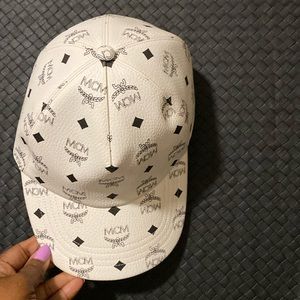 Men’s MCM hat but it’s Universal! Worn once great condition.